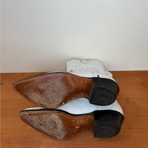 Vintage White Cowboy Boots - Picture 6 of 7